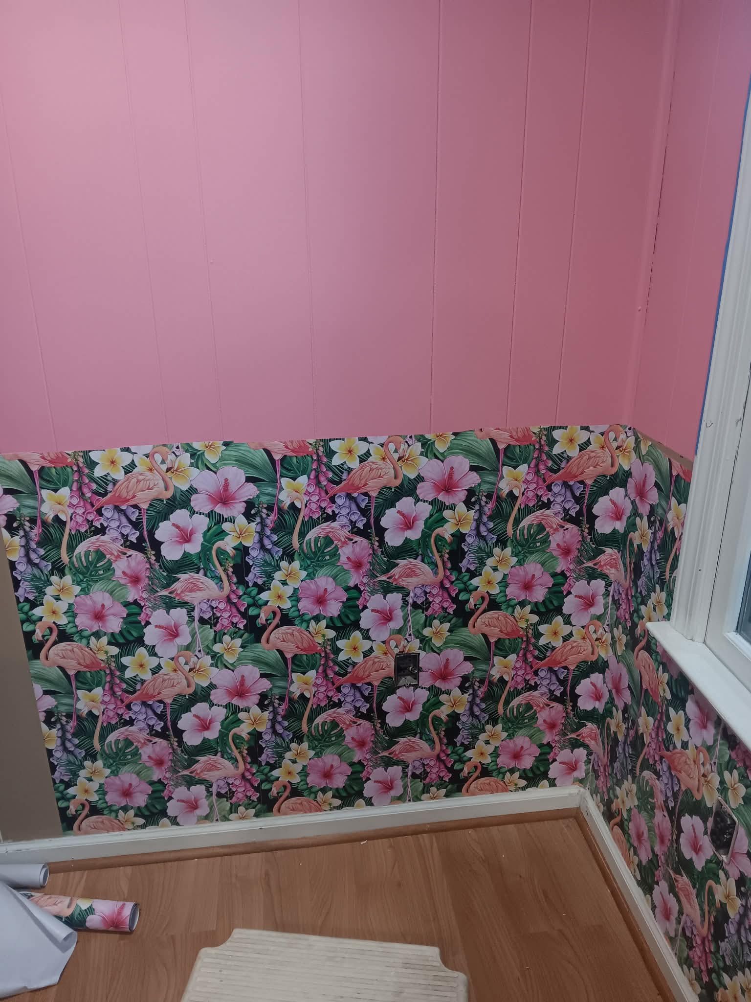 Wallpaper installation complete
