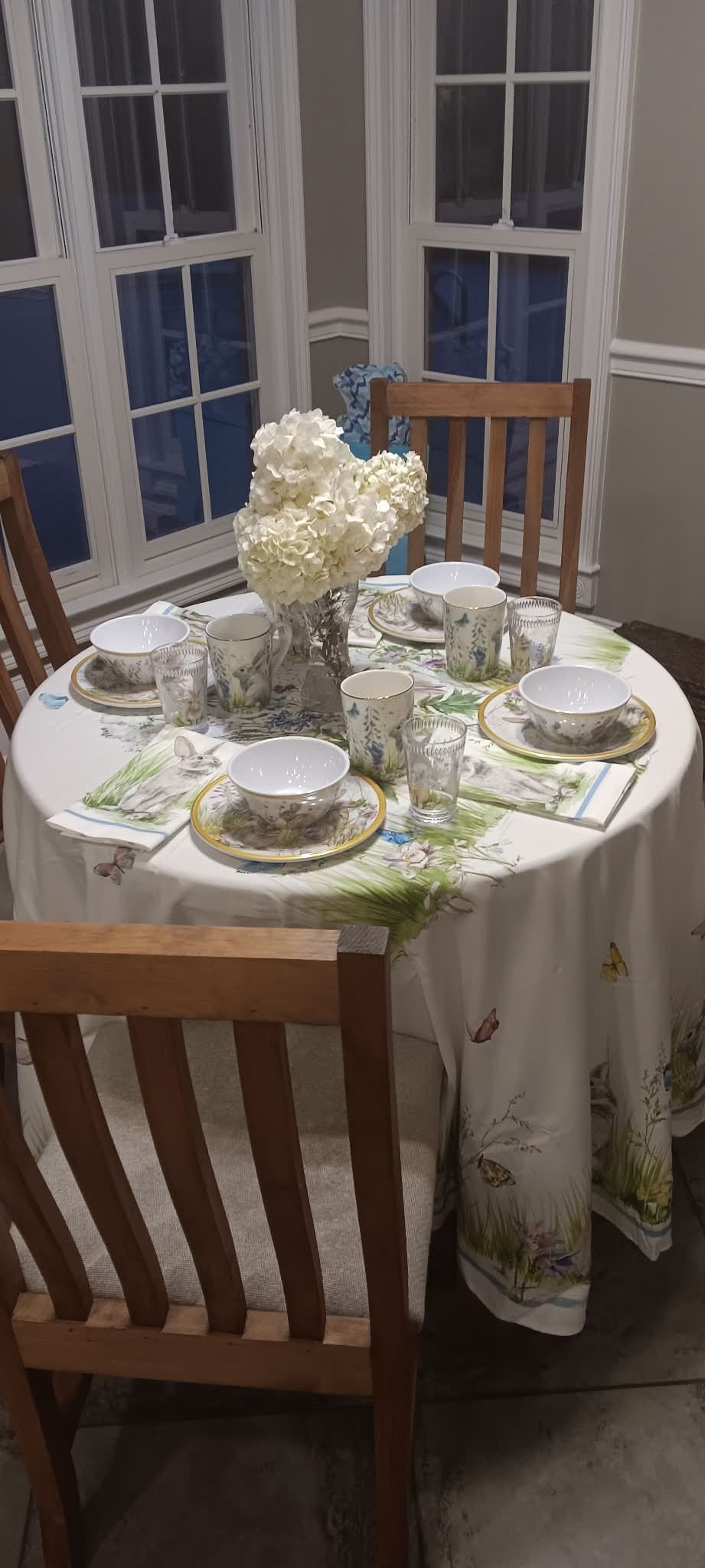 Spring botanical table setting