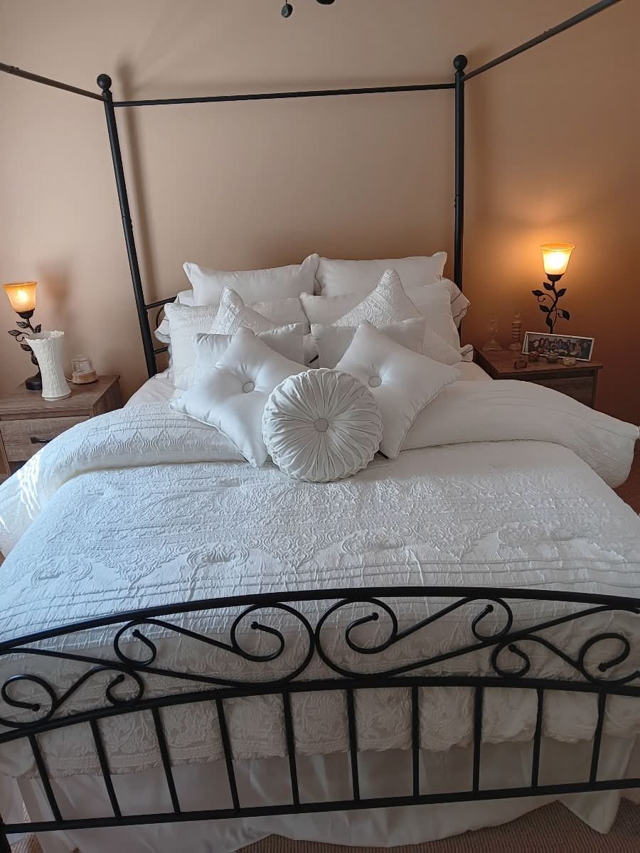 Elegant white bedroom